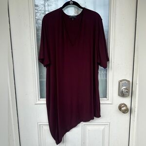 Universal Standard Liquid Jersey Black Cherry Genevette V-Neck Top (L 22-24)